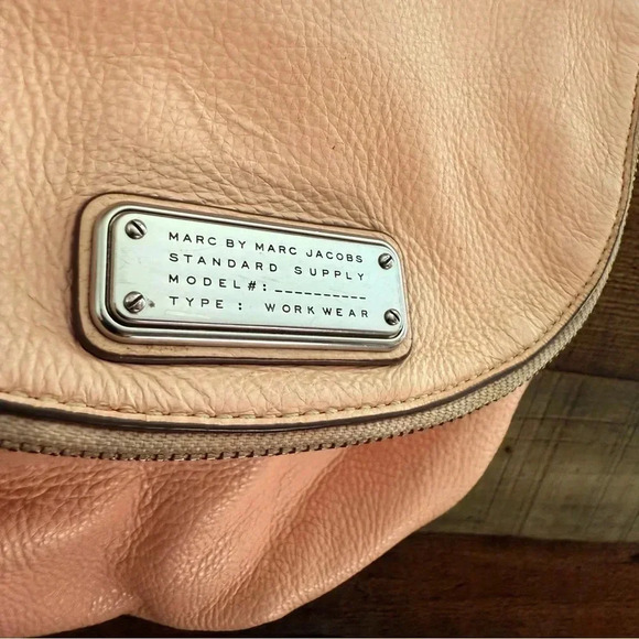 Marc By Marc Jacobs Q Natasha Leather Crossbody Bag - Picture 4 of 15